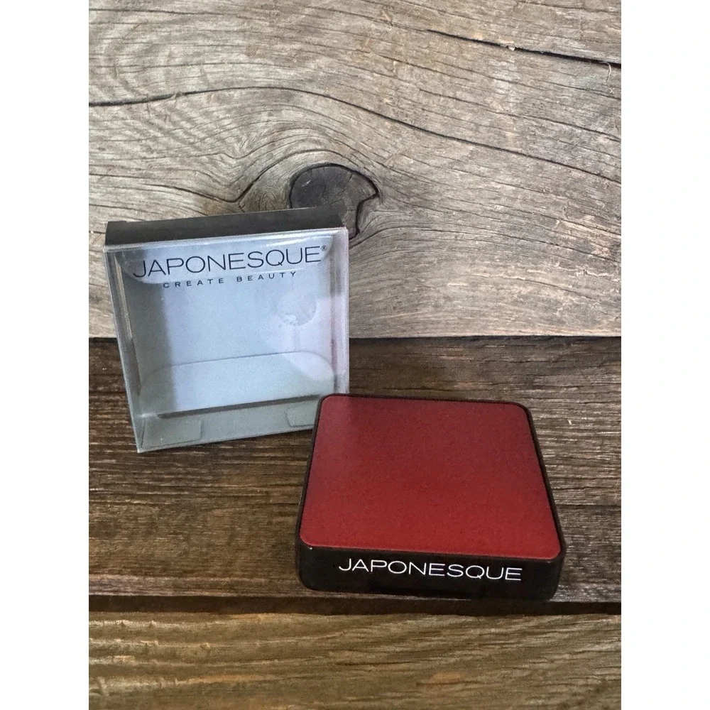 Japonesque Kumadori Contour Highlighter Compact 01 Golden‎ Pearl · Glow Skin $24